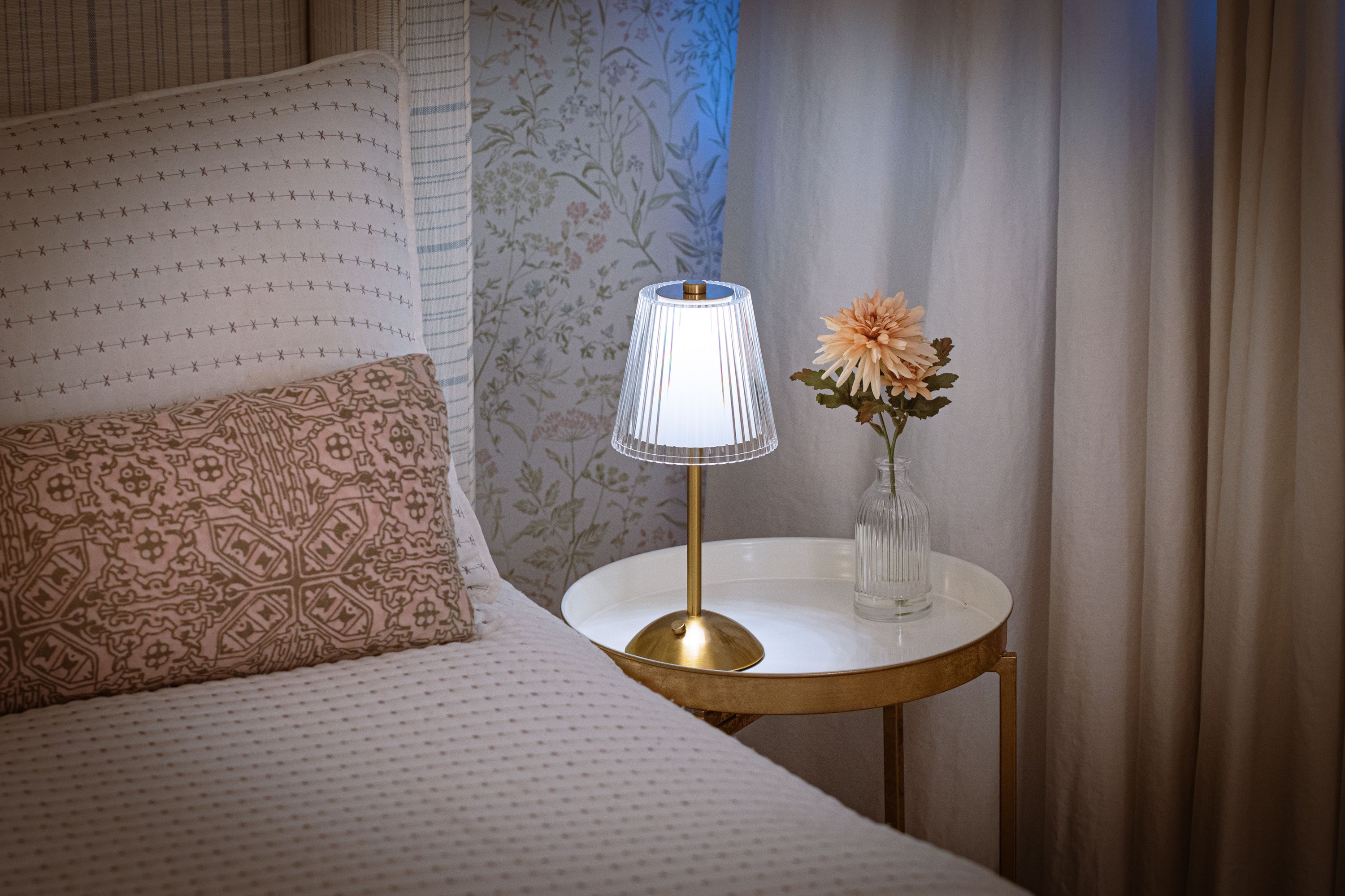 Gold Rechargeable Touch Control Lamp - The Aurora